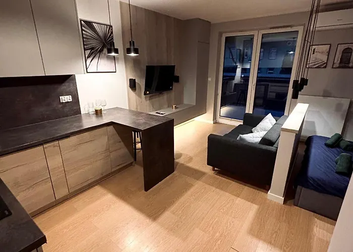 Green Stone Apartment V