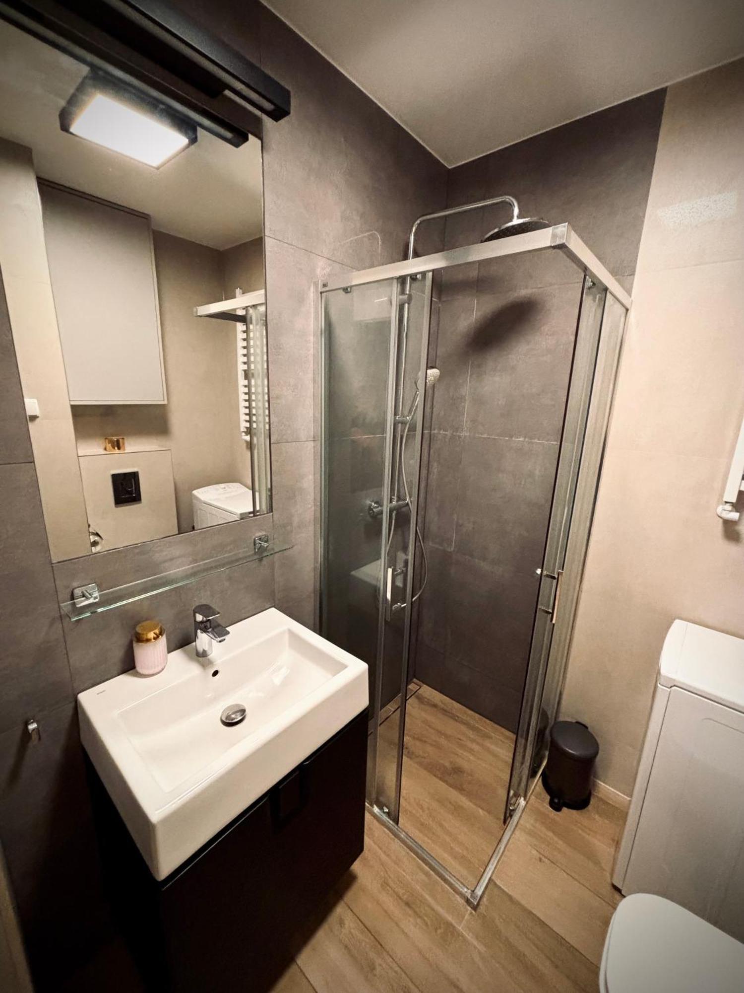 Apartament Stone V *